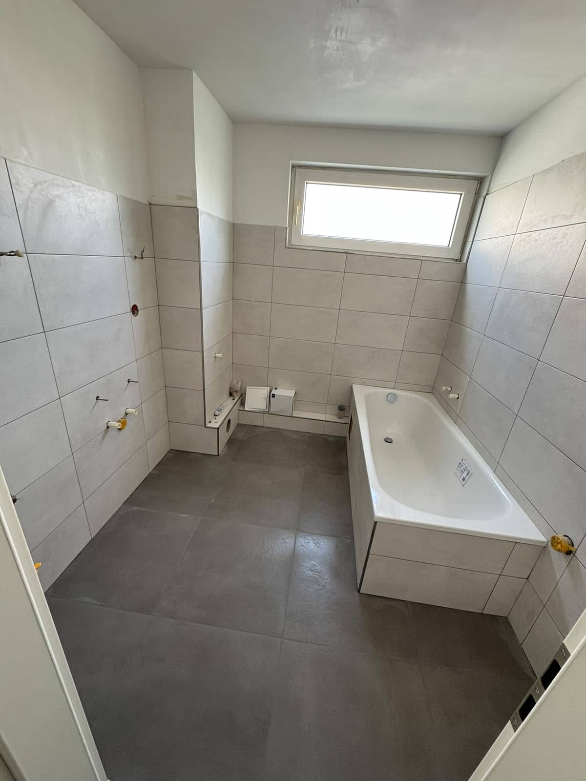 Badsanierung Göttingen — fertig saniertes Bad nach der Renovierung